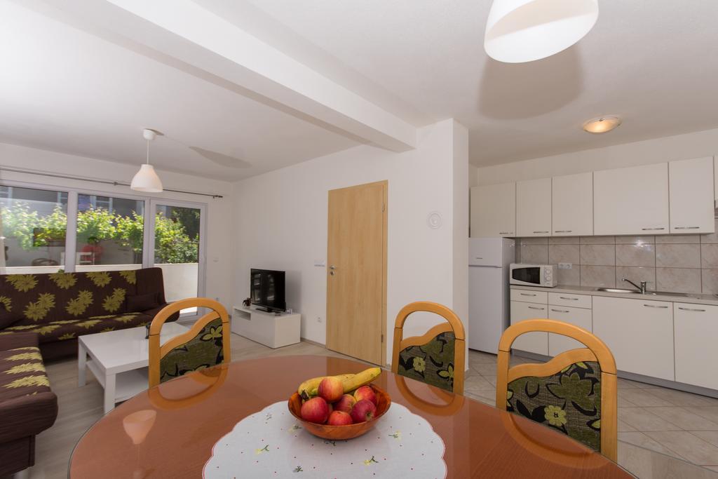 Apartman Misura Трогир Экстерьер фото
